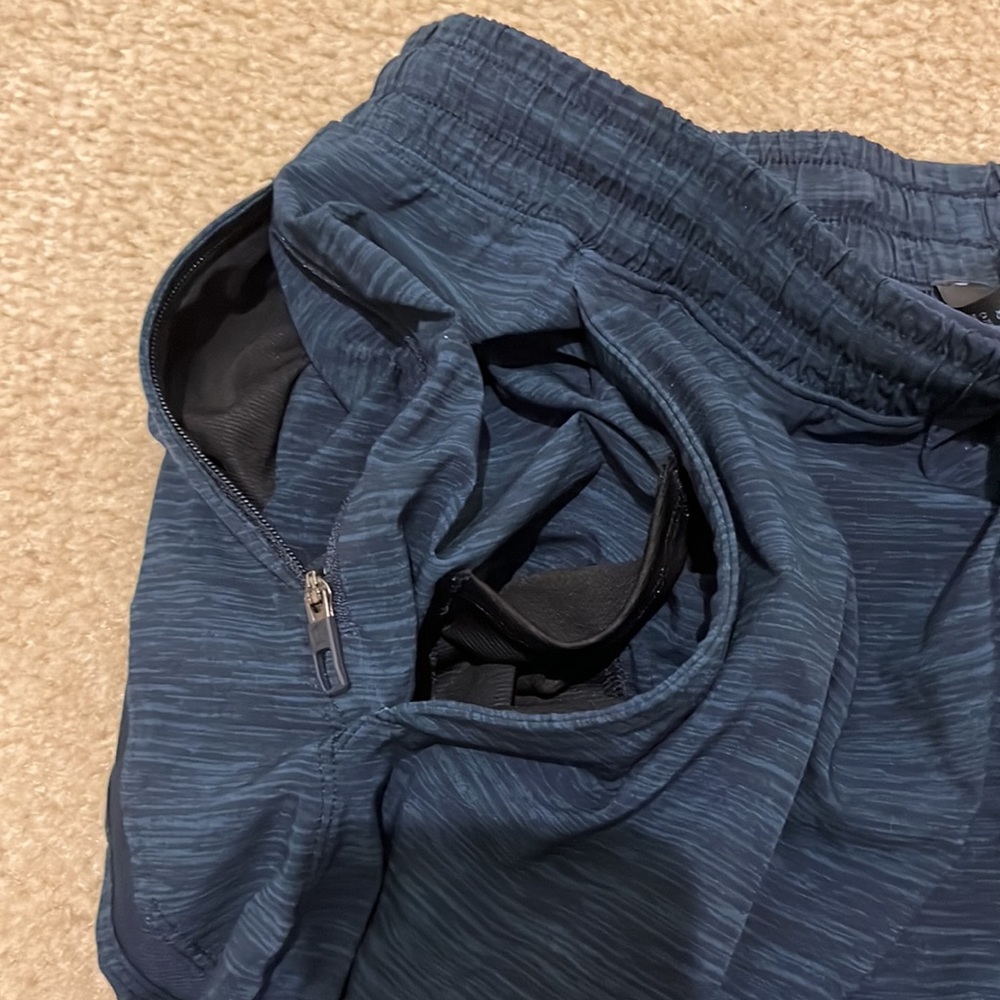 Mens Lululemon - Pace Breaker Linerless Short - Size Large - Excellent Condition - Picture 5 of 13